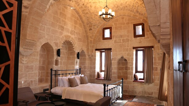 Unclassified image, 1 of 25, button - Zabel Hotel (Mardin)