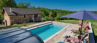 House with private pool in the countryside