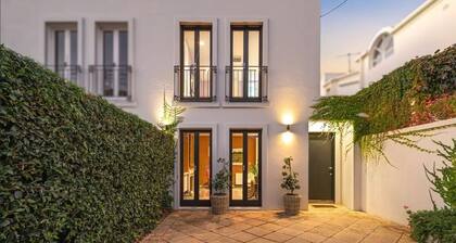 Sophisticated Art Deco in the Heart of Toorak