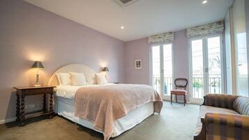 2 bedrooms, iron/ironing board, travel crib, free WiFi