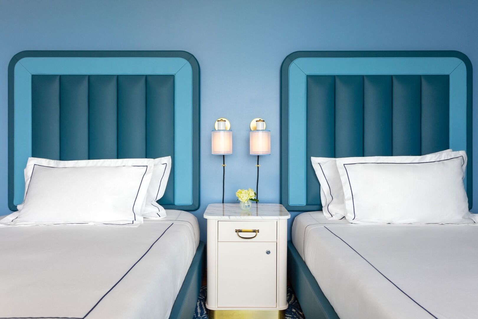 Rooftop Pool Indulgence, Biscayne View, Elegant Stay w/ Spa