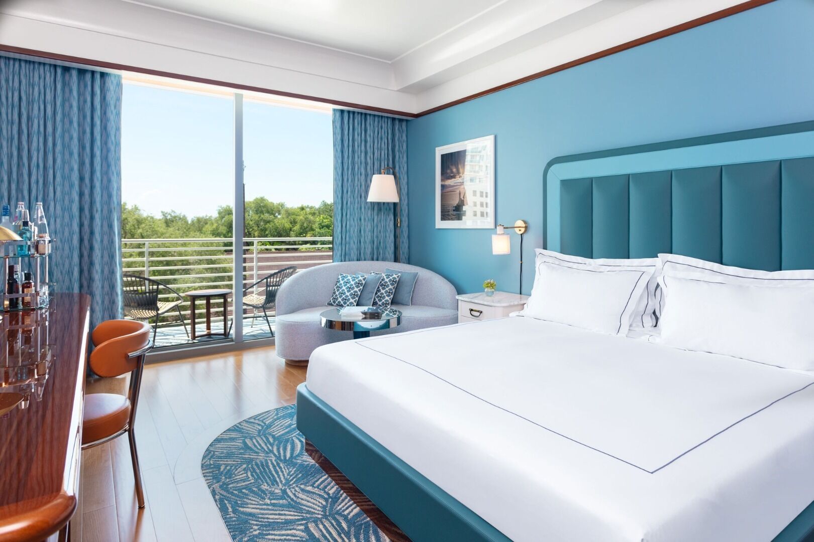 Classic Elegance, Bathtub, Bayfront Balcony, Rooftop Pool, Coconut Grove