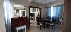 Basic Apartment | In-room dining - Atlantic Breeze Apartments (Canouan Island)