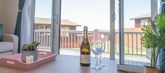 Modern Lodge nr Ilfracombe & Beaches