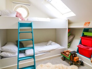2 habitaciones, decoración personalizada y muebles diferentes
