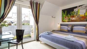 3 chambres, coffres-forts dans les chambres, bureau