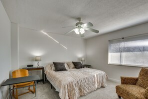 3 habitaciones, tabla de planchar con plancha, internet y ropa de cama 