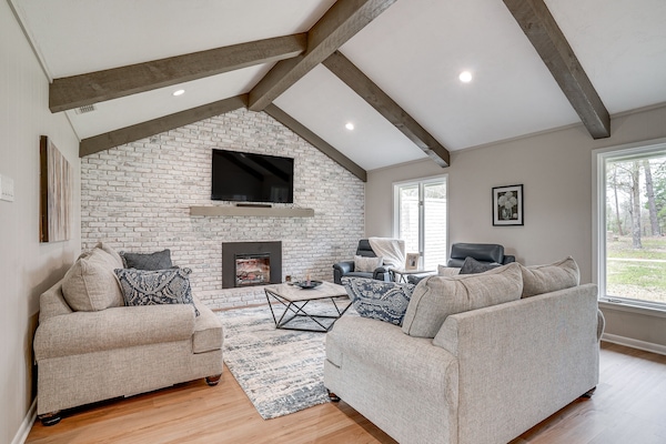 Longview Vacation Rental | 4BR | 4.5BA | 3,900 Sq Ft | Step-Free Access