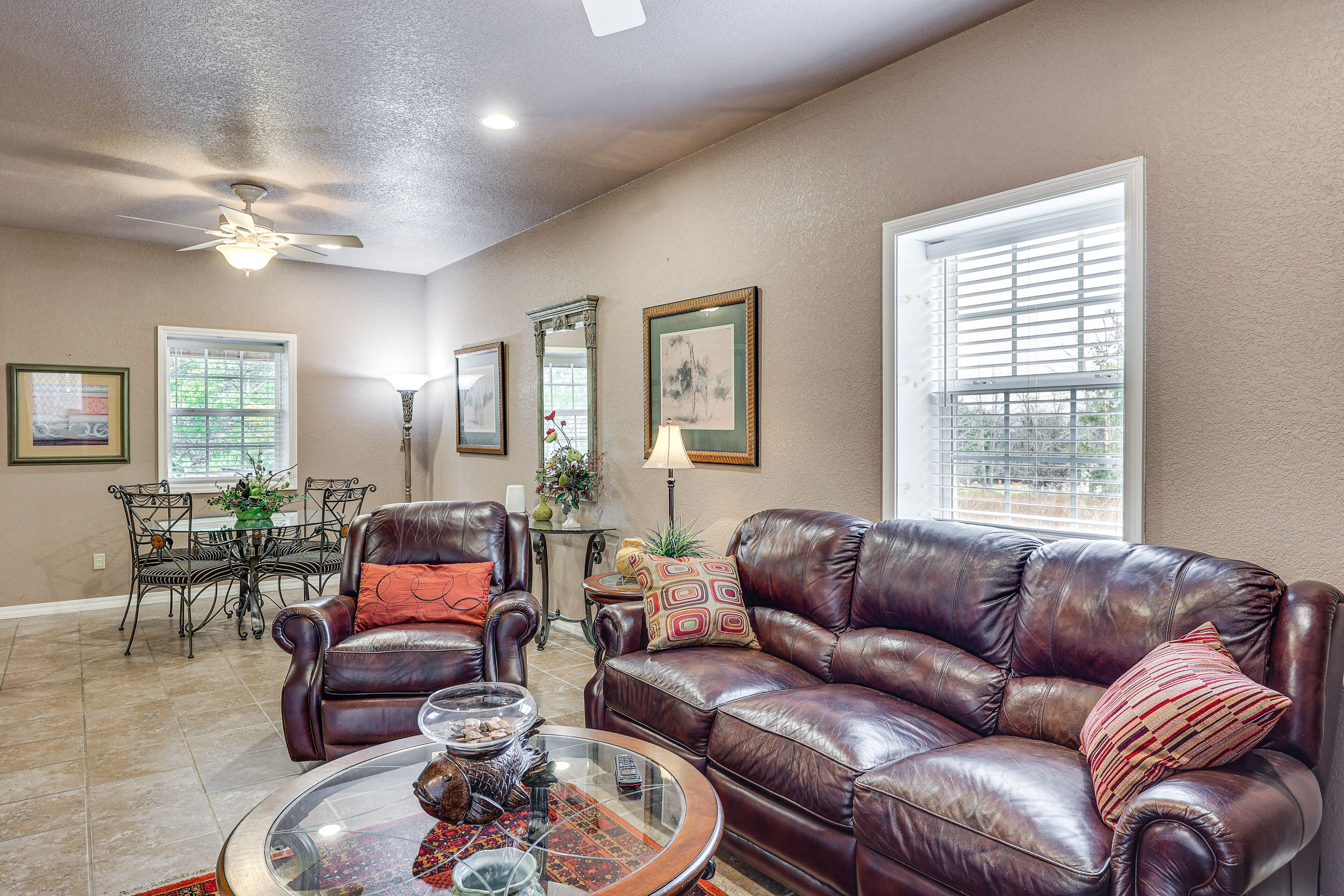 Pet-friendly Dover Cottage W/ Deck + Mtn Views! - Arkansas