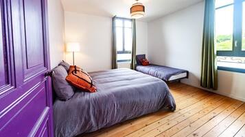 4 soverom, strykejern/-brett, reiseseng for barn og wi-fi (inkludert)