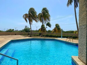 Pool - Lagunasol sea view of the and lagoon (Porlamar)