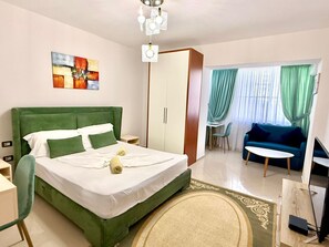 Comfort Apartment, Non Smoking, Kitchen | Living area | Flat-screen TV - Peace Apartments (Durrës)