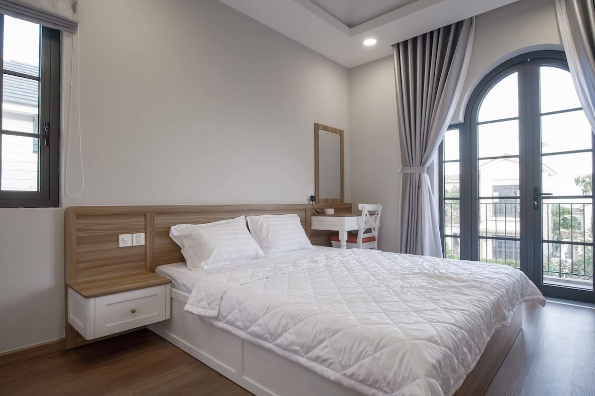 เครื่องนอนระดับพรีเมียม, ผ้านวมขนเป็ด, เตียงเมมโมรีโฟม