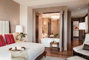4 chambres, bureau, fer et planche à repasser, Wi-Fi