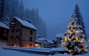 City view from property - Boutique Hotel Fusio (Lavizzara)