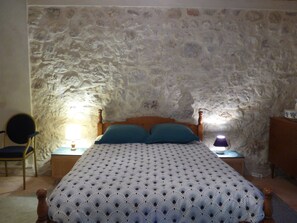 2 chambres, lit parapluie, Wi-Fi gratuit, draps fournis