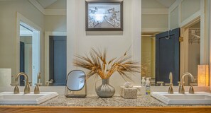 淋浴設備、提供毛巾