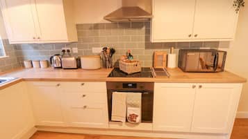 Fridge, dishwasher, electric kettle, toaster
