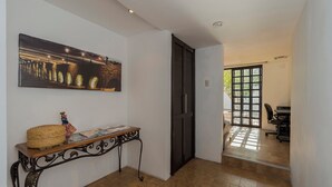 Unclassified image, 5 of 24, button - Charming 3-bed House in Chihuahua (Chihuahua)