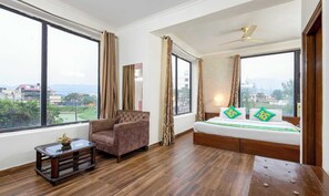 Deluxe Room | In-room safe, desk, iron/ironing board, free WiFi - Treebo Maurice (Baddi)