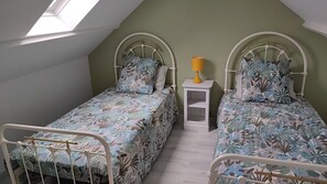 2 bedrooms, desk, iron/ironing board, travel cot