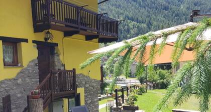 Maison du Soleil - a stone's throw from the sky, for those who love skiing and more