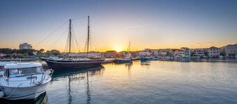 Navis Luxury Apartments