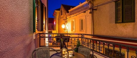Deluxe Apartment | Balcony