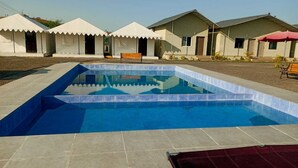 Unclassified image, 3 of 12, button - Somnath Inn (Garudeshwar)