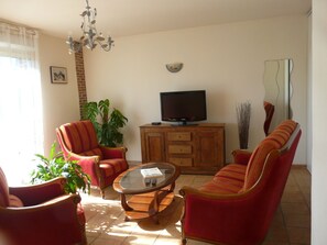 Télévision, table de tennis de table