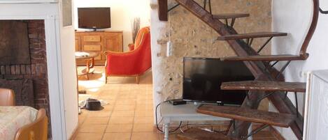 Télévision, table de tennis de table