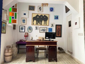 Reception - Bab El Fen  (Tangier)