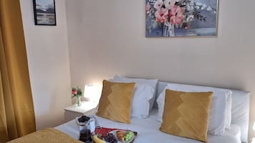 House | 2 bedrooms, iron/ironing board, free WiFi, bed sheets