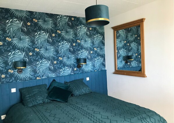 1 bedroom, free WiFi, bed sheets - Maison - terrasse - vue mer - plage à 400 m (Woignarue)