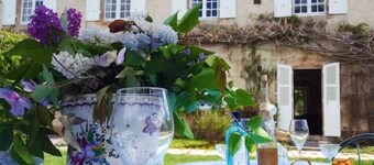 Renovated and luxurious Steward's House of stunning castle. Ideal for families.