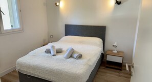 3 bedrooms, WiFi, bed sheets - Maison Cala Rossa Proche Plage (Lecci)