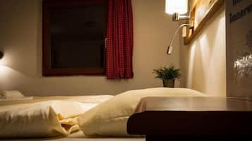 1 Schlafzimmer, Verdunkelungsvorhänge, kostenloses WLAN, Bettwäsche