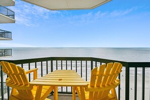 Outdoor dining - 20% off weekly stays Sat to Sat thru Aug. 3BR 3BA OF condo in Ocean Drive. (North Myrtle Beach)