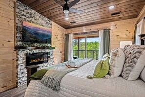 4 Schlafzimmer, Schreibtisch, Bügeleisen/Bügelbrett, kostenloses WLAN