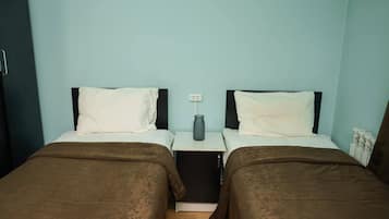 Family Apartment | 2 bedrooms, desk, soundproofing, free WiFi