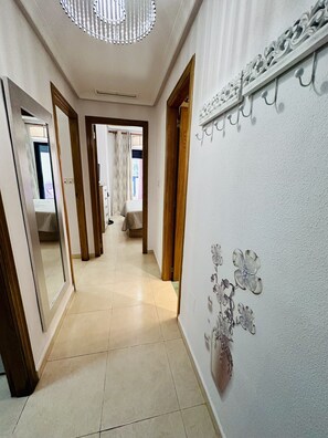 1 多间卧室、熨斗/熨衣板、免费 WiFi、床单