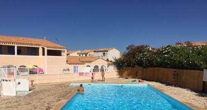 Villa avec Clim, Piscine et Proche Plage - 4 Couchages