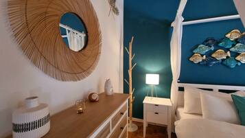 1 bedroom, WiFi, bed sheets