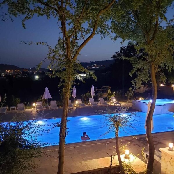 Seasonal outdoor pool - Green Hill Apartments (Ulcinj)