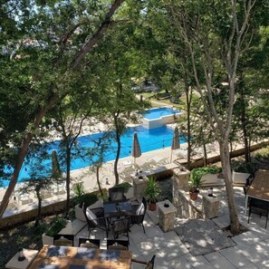 Seasonal outdoor pool