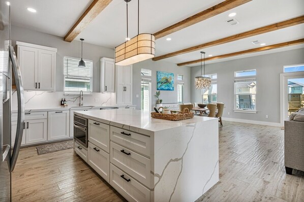 Private kitchen - Sandy Feet Retreat 3 Bedroom Home by RedAwning (Port Bolivar)