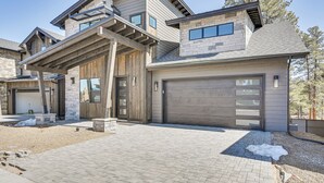 Rumah (5 Bedrooms) | Interior