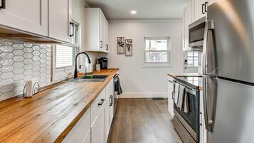 House (2 Bedrooms) | Bahagian dalam