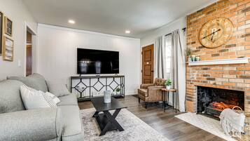 Rumah (2 Bedrooms) | Interior