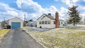 Rumah (2 Bedrooms) | Interior